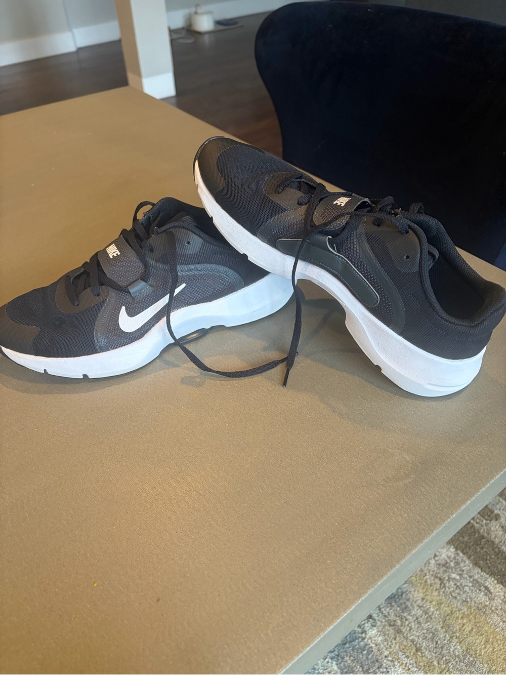 Men’s Nike Black and White Low-Top Sneakers